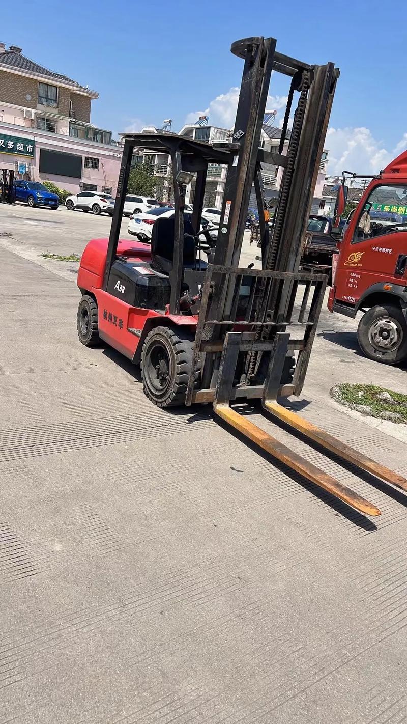 8噸與3.8噸叉車轉讓 杭州地區2節升高4米叉車出售信息